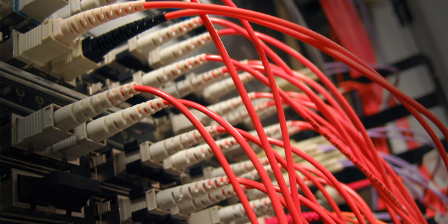 Εικόνα που περιέχει καλώδιο, ηλεκτρική καλωδίωση, καλώδια δικτύωσης, παροχή ηλεκτρικού Περιγραφή που δημιουργήθηκε αυτόματα