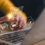 Soft skills: Τα «αόρατα» προσόντα που βλέπουν όλοι οι εργοδότες